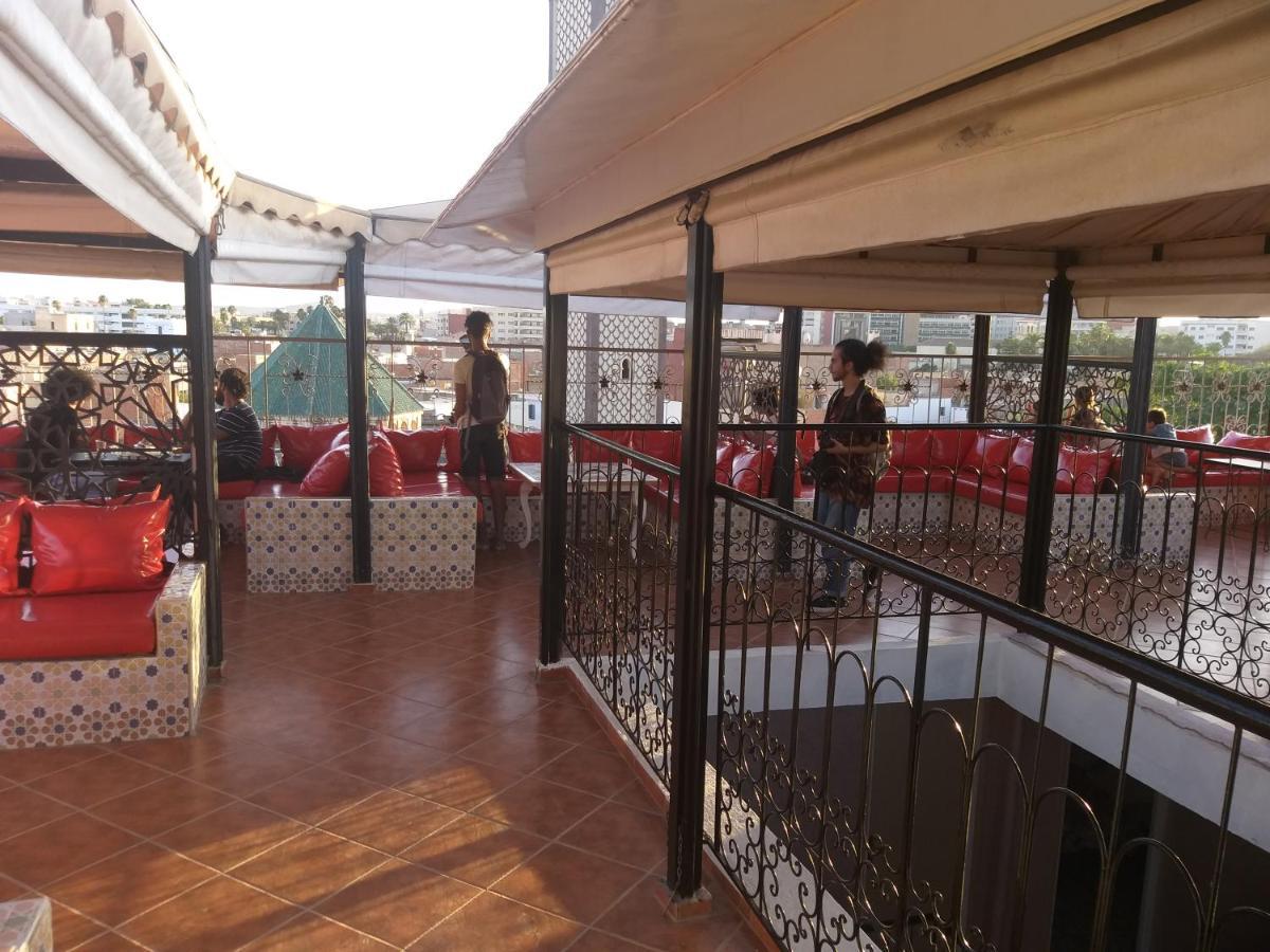 Hotel Lahlou Riad Cafeteria Уджда Экстерьер фото